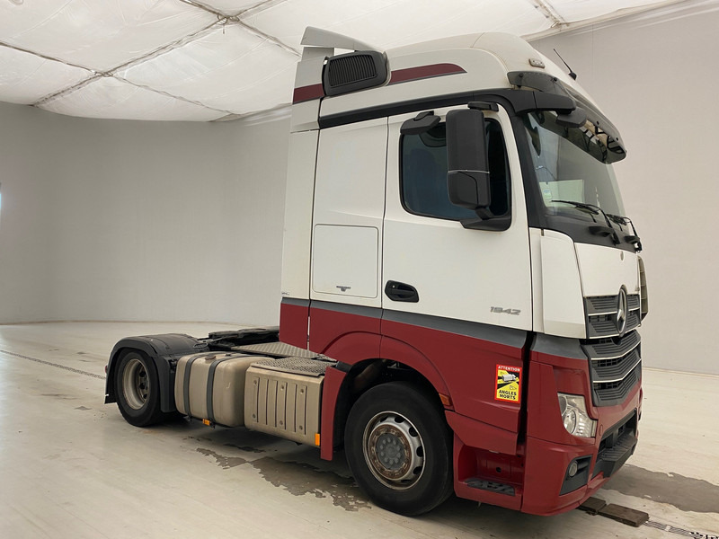 Mercedes-Benz Actros 1942 - مقطورة السحب: صورة 3 Mercedes-Benz Actros 1942 - مقطورة السحب: صورة 3