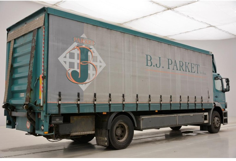 Mercedes-Benz Atego 1823 - damaged engine - شاحنة ذات ستائر جانبية: صورة 4 Mercedes-Benz Atego 1823 - damaged engine - شاحنة ذات ستائر جانبية: صورة 4