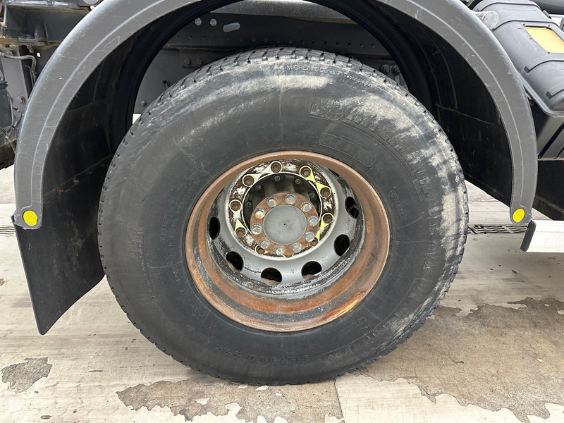 Mercedes-Benz Axor 1824 - شاحنة برافعة خطافية, شاحنة كرين: صورة 5 Mercedes-Benz Axor 1824 - شاحنة برافعة خطافية, شاحنة كرين: صورة 5