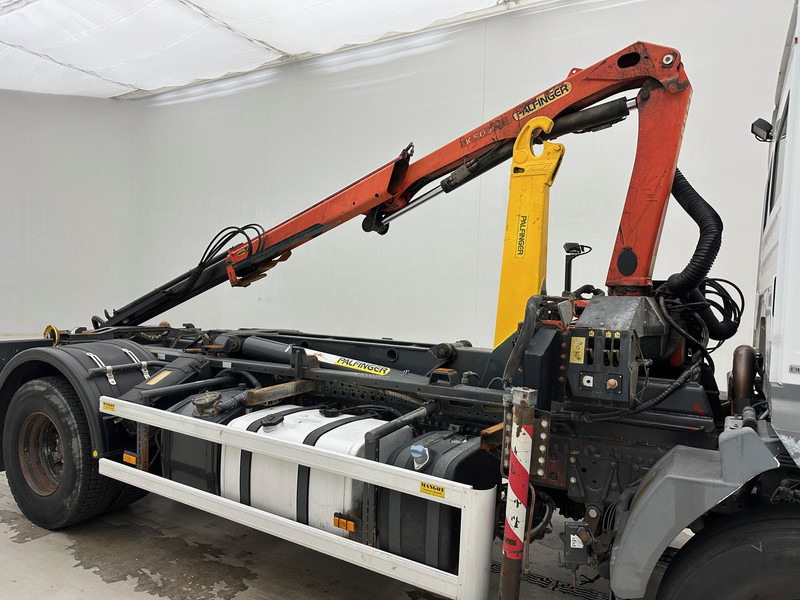 Mercedes-Benz Axor 1824 - شاحنة برافعة خطافية, شاحنة كرين: صورة 4 Mercedes-Benz Axor 1824 - شاحنة برافعة خطافية, شاحنة كرين: صورة 4