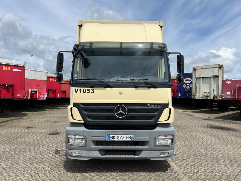 Mercedes-Benz Axor 1828 - شاحنة ذات ستائر جانبية: صورة 2 Mercedes-Benz Axor 1828 - شاحنة ذات ستائر جانبية: صورة 2