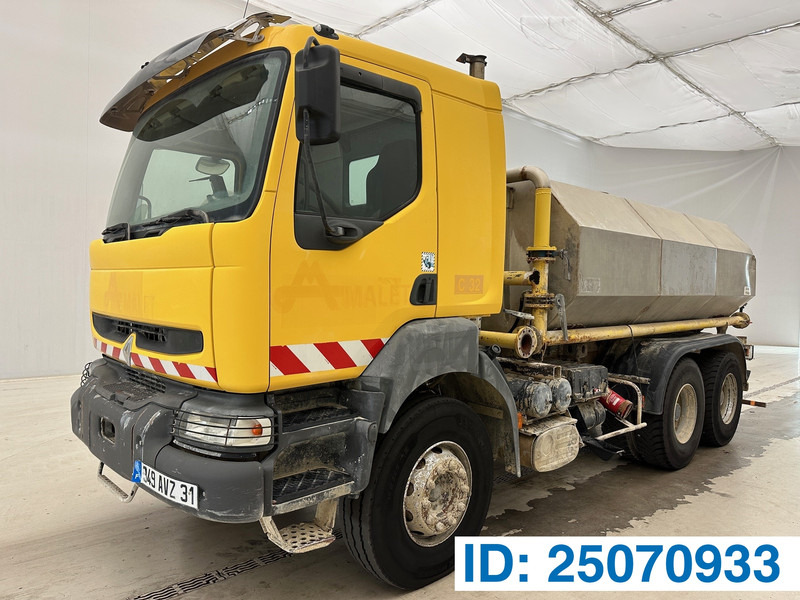 Renault Kerax 380 - 6x4 - شاحنة صهريج: صورة 1 Renault Kerax 380 - 6x4 - شاحنة صهريج: صورة 1