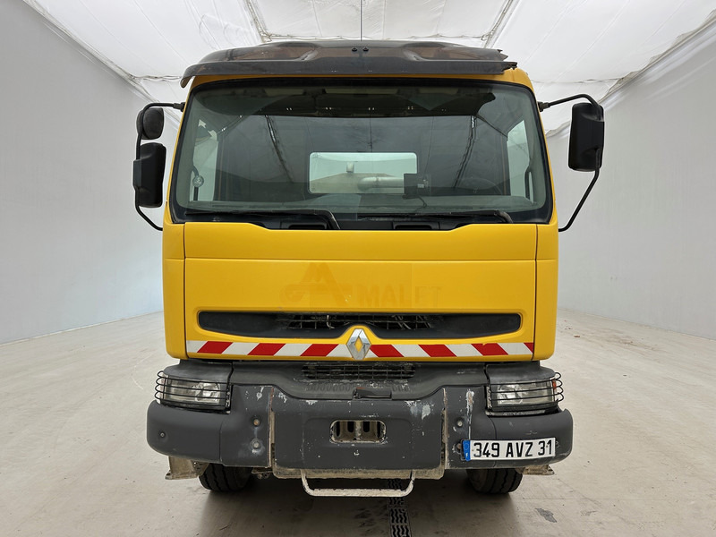 Renault Kerax 380 - 6x4 - شاحنة صهريج: صورة 2 Renault Kerax 380 - 6x4 - شاحنة صهريج: صورة 2