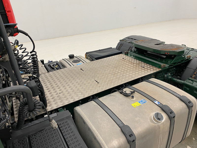 رأس تريلا Scania G410 XT: صورة 8