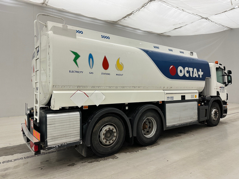 Scania P360 - 6x2 - شاحنة صهريج: صورة 4 Scania P360 - 6x2 - شاحنة صهريج: صورة 4