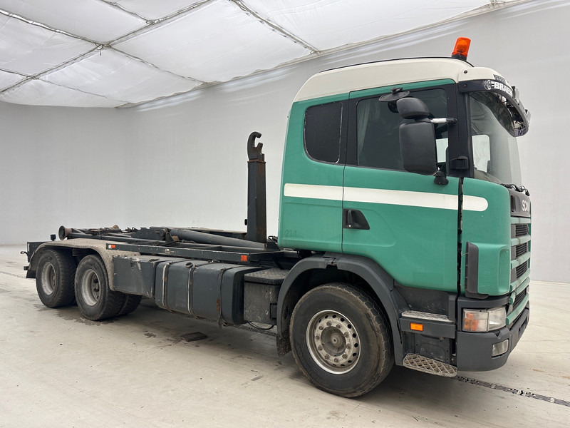 Scania R124.420 - 6x4 - شاحنة برافعة خطافية: صورة 3 Scania R124.420 - 6x4 - شاحنة برافعة خطافية: صورة 3