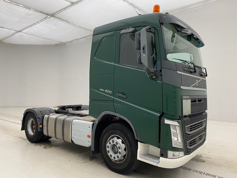 Volvo FH 420 - مقطورة السحب: صورة 3 Volvo FH 420 - مقطورة السحب: صورة 3