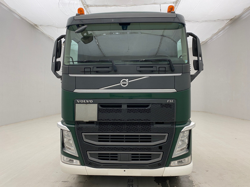 Volvo FH 420 - مقطورة السحب: صورة 2 Volvo FH 420 - مقطورة السحب: صورة 2