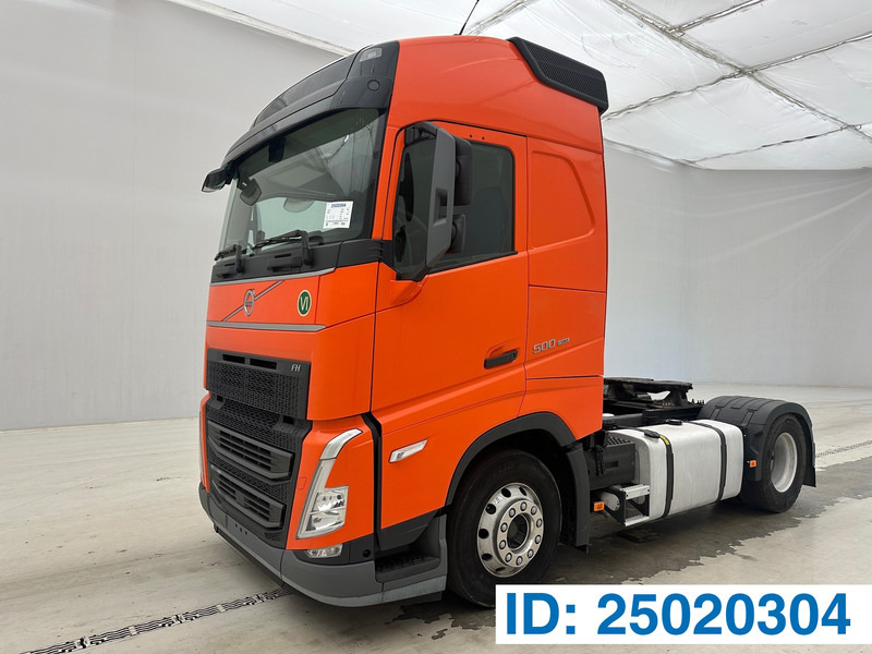 Volvo FH 500 Globetrotter - مقطورة السحب: صورة 1 Volvo FH 500 Globetrotter - مقطورة السحب: صورة 1