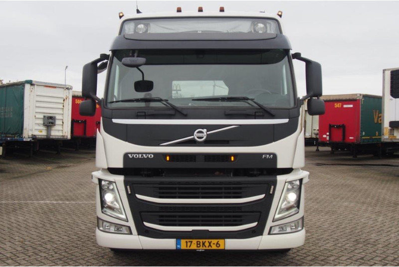 Volvo FM 410 Globetrotter - مقطورة السحب: صورة 2 Volvo FM 410 Globetrotter - مقطورة السحب: صورة 2