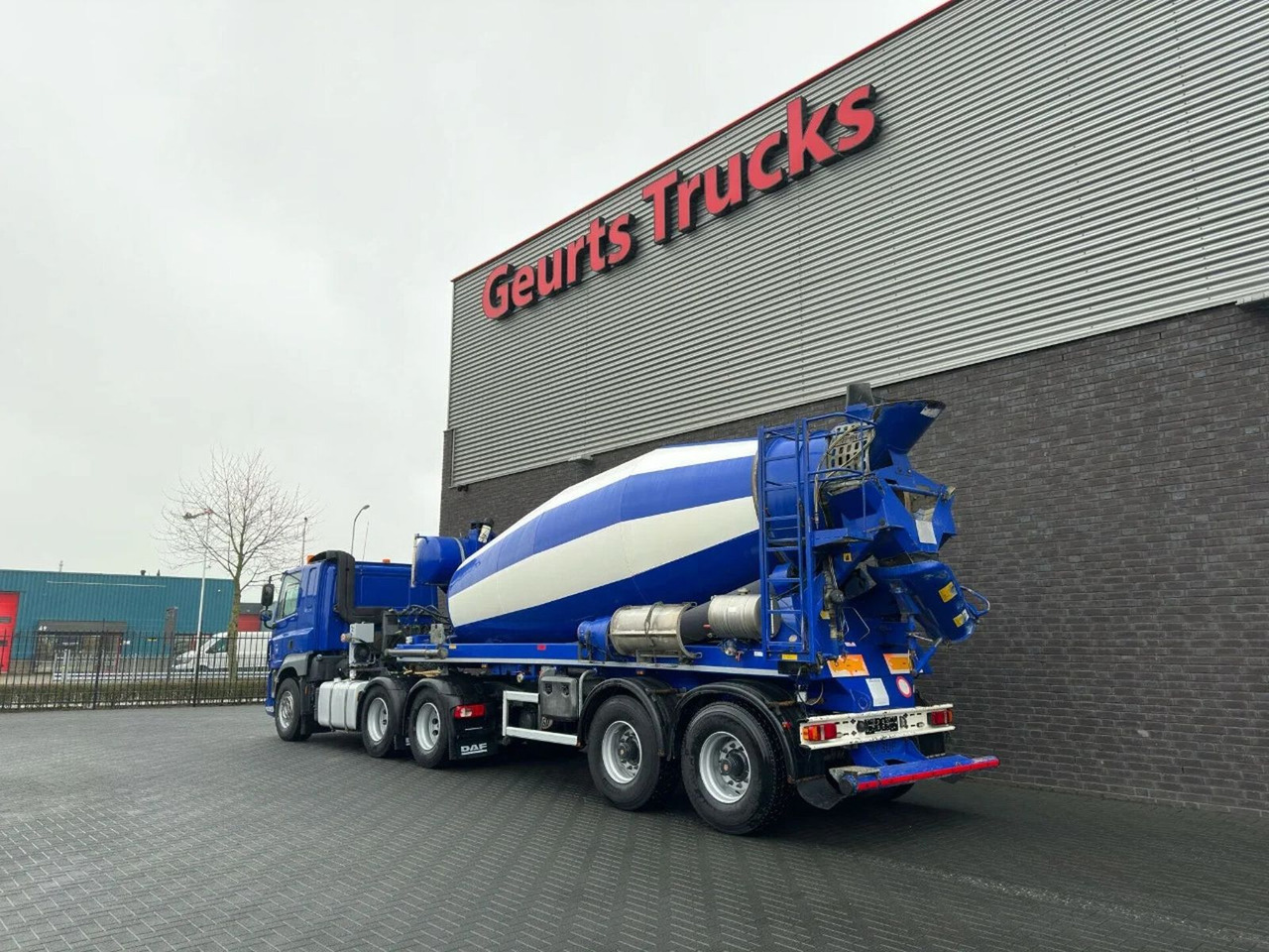 DAF CF 510 6X4 + DE BUF ST2 2-ASSIGE 10M3 CONCRETE M - شاحنة خلاطة خرسانة: صورة 3 DAF CF 510 6X4 + DE BUF ST2 2-ASSIGE 10M3 CONCRETE M - شاحنة خلاطة خرسانة: صورة 3