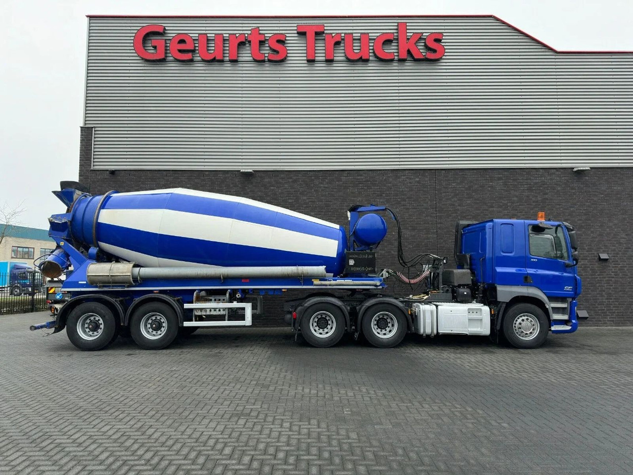 DAF CF 510 6X4 + DE BUF ST2 2-ASSIGE 10M3 CONCRETE M - شاحنة خلاطة خرسانة: صورة 4 DAF CF 510 6X4 + DE BUF ST2 2-ASSIGE 10M3 CONCRETE M - شاحنة خلاطة خرسانة: صورة 4