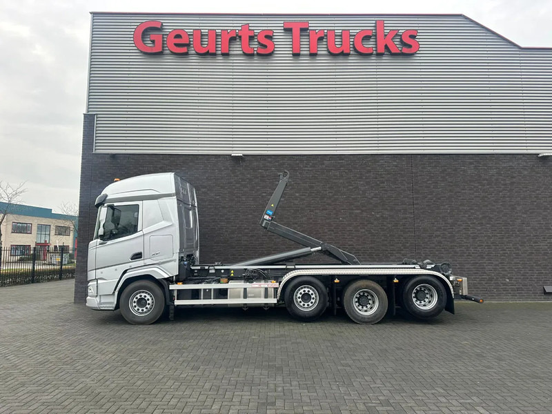 DAF XF 530 8X2 TRIPLE VDL S-30-6700 HAAKARMSYSTEEM/ABROLLKIPPER/HOOKLIFT/NIEUW/NEW - شاحنة برافعة خطافية: صورة 1 DAF XF 530 8X2 TRIPLE VDL S-30-6700 HAAKARMSYSTEEM/ABROLLKIPPER/HOOKLIFT/NIEUW/NEW - شاحنة برافعة خطافية: صورة 1