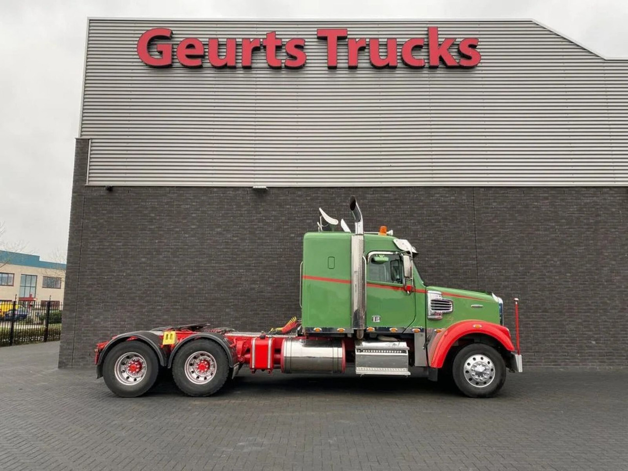 Freightliner CORONADA 6X4 EURO 6 TREKKER/TRACTOR/SATTELZUGMAS - مقطورة السحب: صورة 4 Freightliner CORONADA 6X4 EURO 6 TREKKER/TRACTOR/SATTELZUGMAS - مقطورة السحب: صورة 4