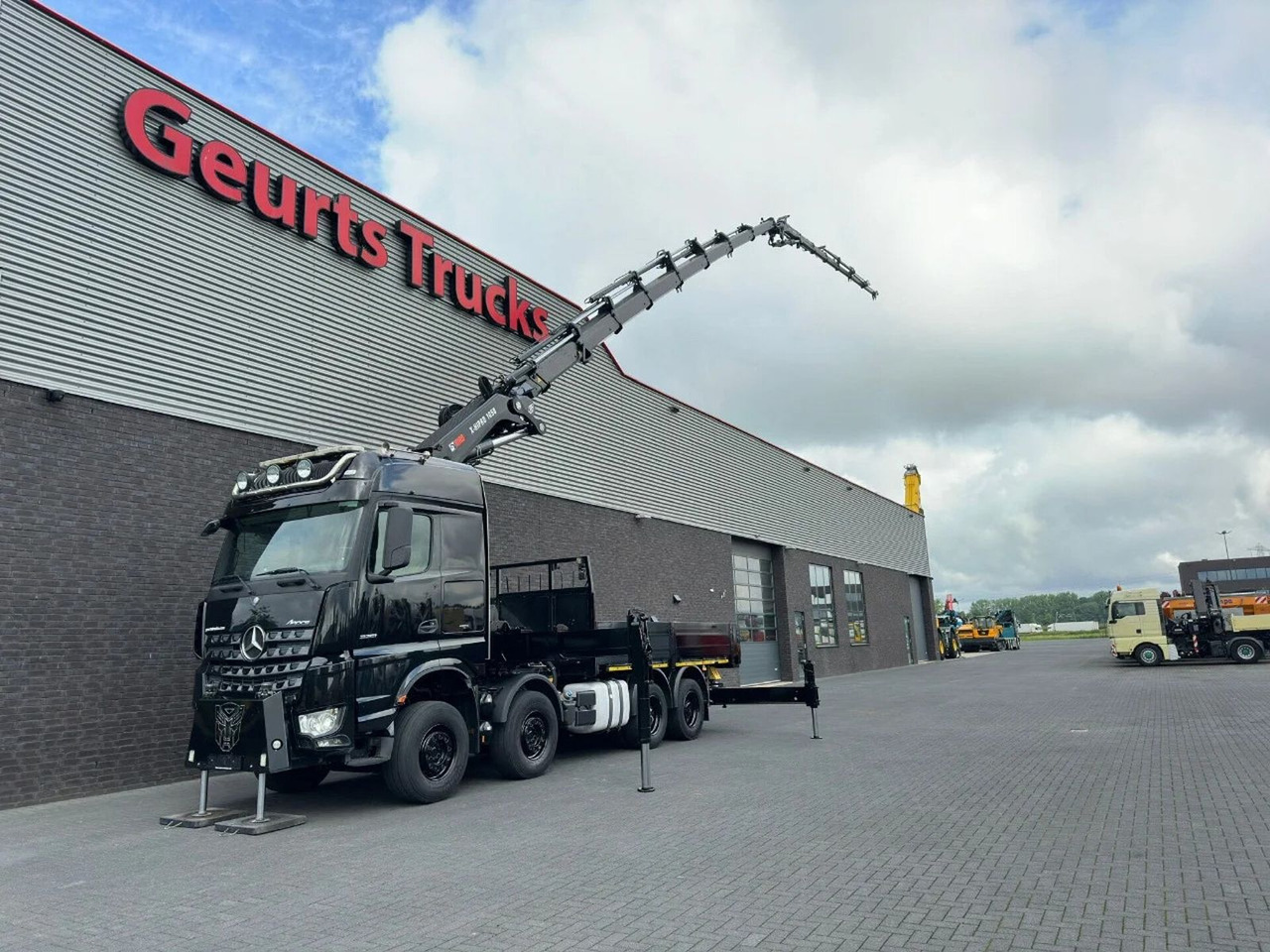 Mercedes-Benz Arocs 3251 8X4 + HIAB 1058 E-8 + JIB 150X-6 JDC - شاحنة كرين: صورة 2 Mercedes-Benz Arocs 3251 8X4 + HIAB 1058 E-8 + JIB 150X-6 JDC - شاحنة كرين: صورة 2