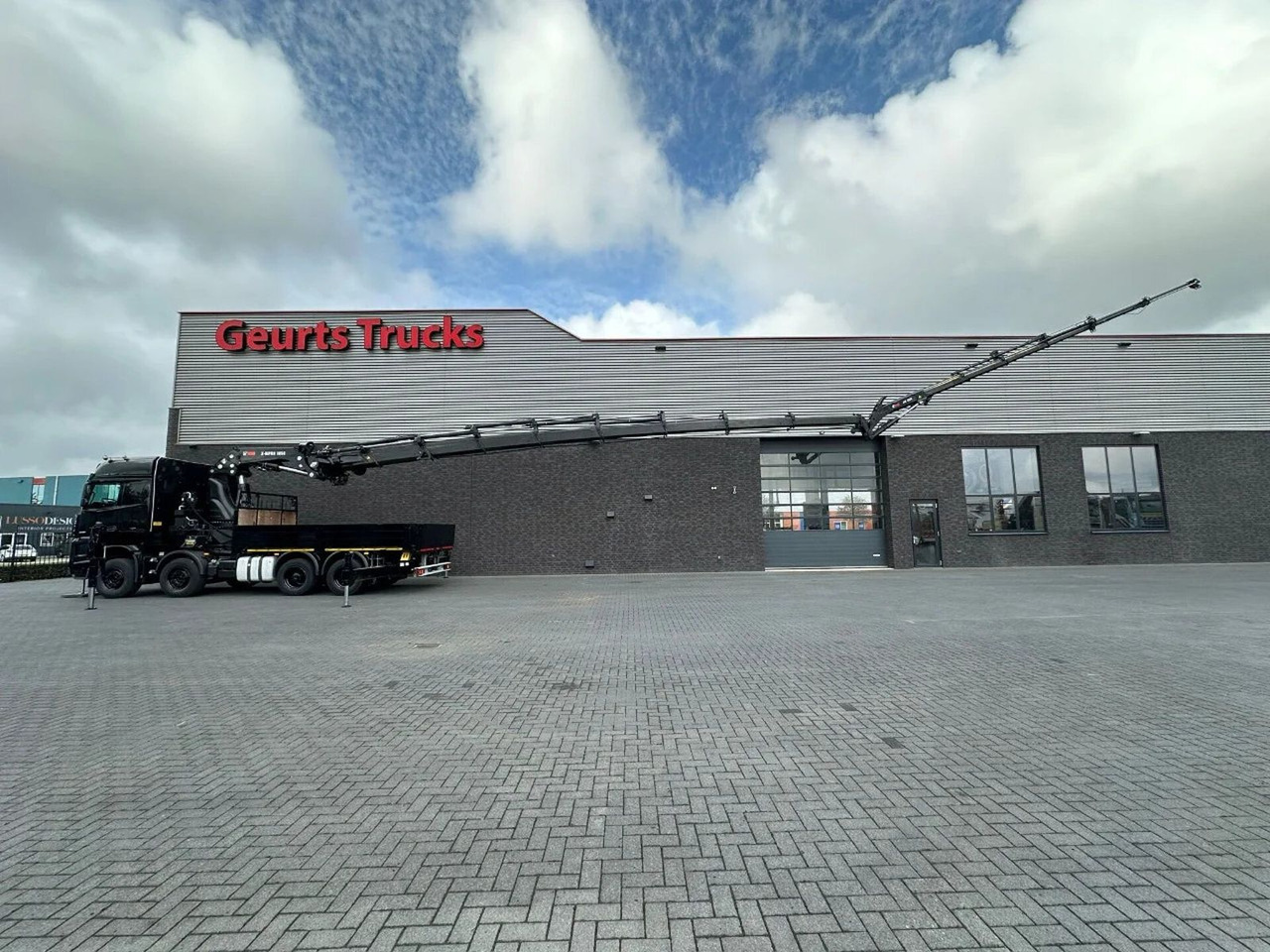 Mercedes-Benz Arocs 3251 8X4 + HIAB 1058 E-8 + JIB 150X-6 JDC - شاحنة كرين: صورة 3 Mercedes-Benz Arocs 3251 8X4 + HIAB 1058 E-8 + JIB 150X-6 JDC - شاحنة كرين: صورة 3
