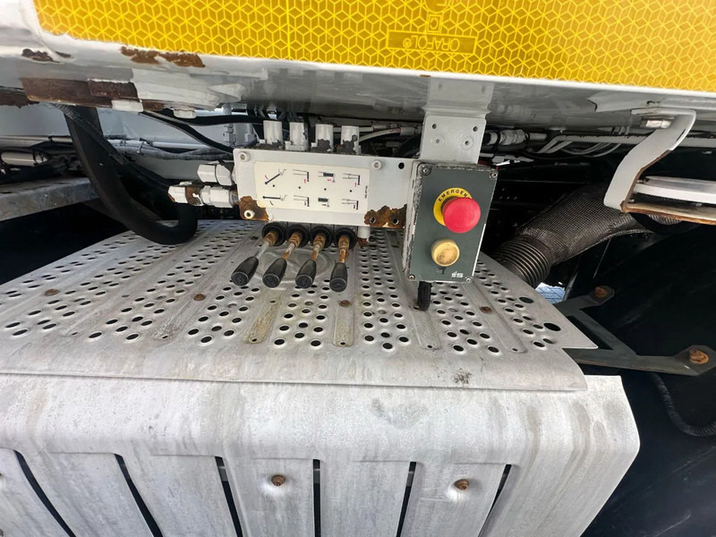 تأجير Mercedes-Benz Arocs 4451 8X4 + SERMAC 5Z42 BETONPOMP/BETONPUMPE/CONCRETE PUMP Mercedes-Benz Arocs 4451 8X4 + SERMAC 5Z42 BETONPOMP/BETONPUMPE/CONCRETE PUMP: صورة 15 تأجير Mercedes-Benz Arocs 4451 8X4 + SERMAC 5Z42 BETONPOMP/BETONPUMPE/CONCRETE PUMP Mercedes-Benz Arocs 4451 8X4 + SERMAC 5Z42 BETONPOMP/BETONPUMPE/CONCRETE PUMP: صورة 15