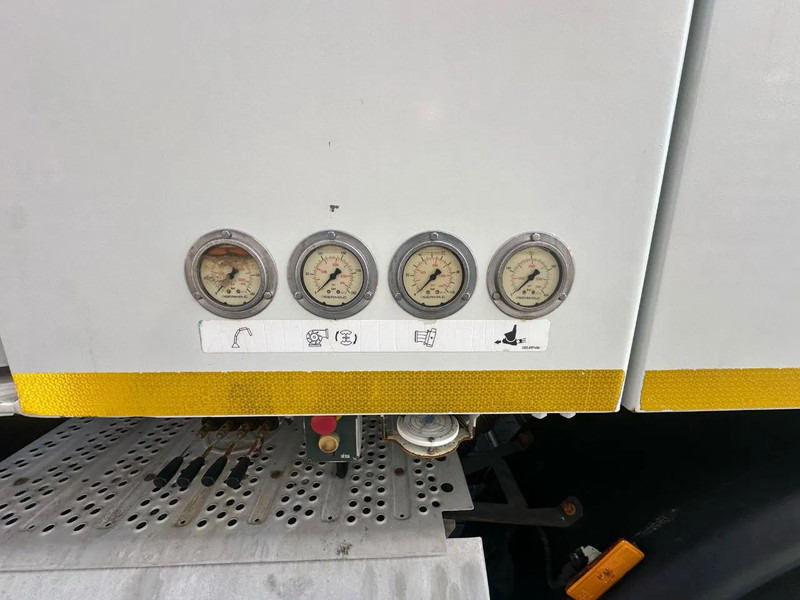 تأجير Mercedes-Benz Arocs 4451 8X4 + SERMAC 5Z42 BETONPOMP/BETONPUMPE/CONCRETE PUMP Mercedes-Benz Arocs 4451 8X4 + SERMAC 5Z42 BETONPOMP/BETONPUMPE/CONCRETE PUMP: صورة 16 تأجير Mercedes-Benz Arocs 4451 8X4 + SERMAC 5Z42 BETONPOMP/BETONPUMPE/CONCRETE PUMP Mercedes-Benz Arocs 4451 8X4 + SERMAC 5Z42 BETONPOMP/BETONPUMPE/CONCRETE PUMP: صورة 16