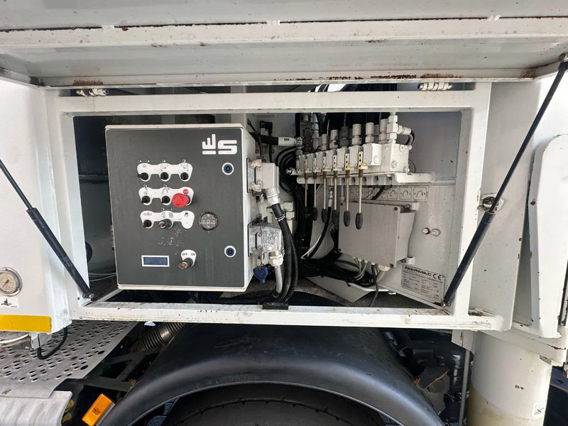 تأجير Mercedes-Benz Arocs 4451 8X4 + SERMAC 5Z42 BETONPOMP/BETONPUMPE/CONCRETE PUMP Mercedes-Benz Arocs 4451 8X4 + SERMAC 5Z42 BETONPOMP/BETONPUMPE/CONCRETE PUMP: صورة 14 تأجير Mercedes-Benz Arocs 4451 8X4 + SERMAC 5Z42 BETONPOMP/BETONPUMPE/CONCRETE PUMP Mercedes-Benz Arocs 4451 8X4 + SERMAC 5Z42 BETONPOMP/BETONPUMPE/CONCRETE PUMP: صورة 14