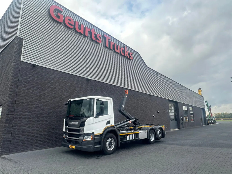 Scania P280 6X2 + AJK/1924 HLF20-6430 HAAKARMSYSTEEM / ABROLLKIPPER / HOOKLIFT - شاحنة برافعة خطافية: صورة 2 Scania P280 6X2 + AJK/1924 HLF20-6430 HAAKARMSYSTEEM / ABROLLKIPPER / HOOKLIFT - شاحنة برافعة خطافية: صورة 2