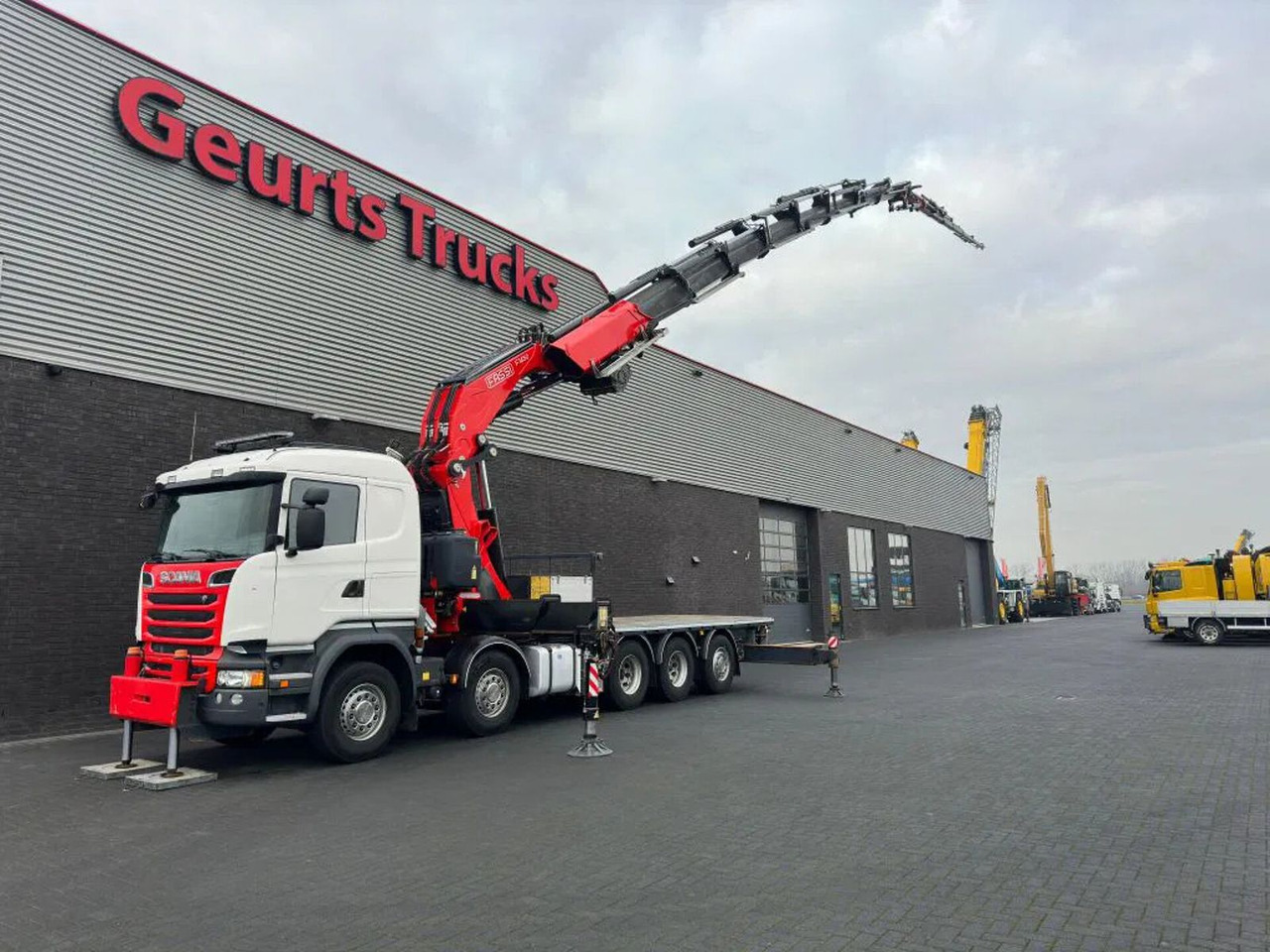Scania R520 V8 10X4 TRIDEM + F1650RA.2.28 + JIB L816 KR - شاحنة كرين: صورة 2 Scania R520 V8 10X4 TRIDEM + F1650RA.2.28 + JIB L816 KR - شاحنة كرين: صورة 2