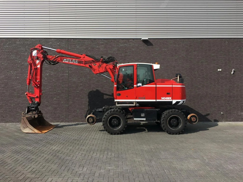 Terex TW 160 SR RAILWAY EXAVATOR - حفار ذو عجلات: صورة 1 Terex TW 160 SR RAILWAY EXAVATOR - حفار ذو عجلات: صورة 1