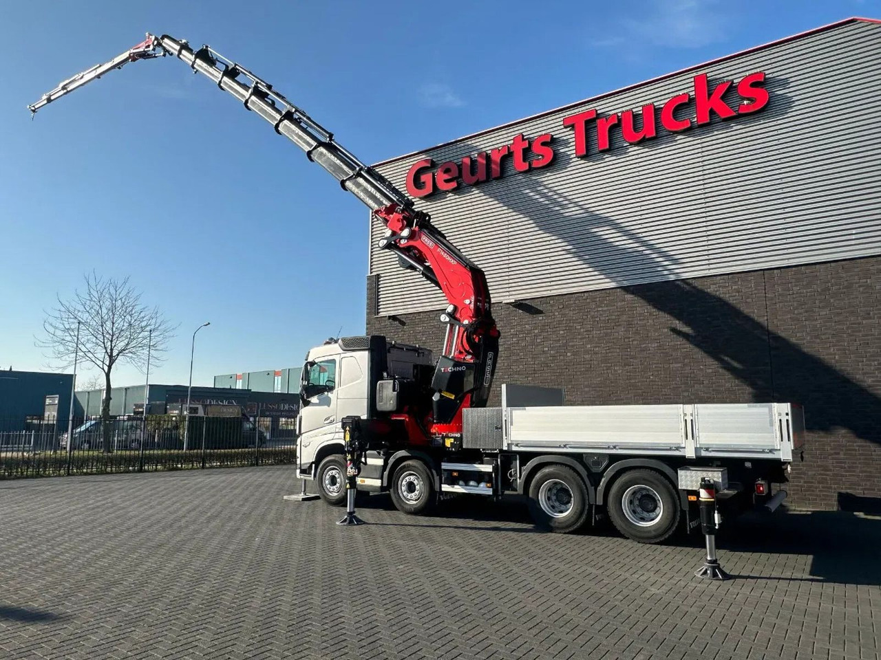 Volvo FH 500 8X4 RF-RT40G FASSI F1450R.2.8 + JIB L826 - شاحنة كرين: صورة 5 Volvo FH 500 8X4 RF-RT40G FASSI F1450R.2.8 + JIB L826 - شاحنة كرين: صورة 5