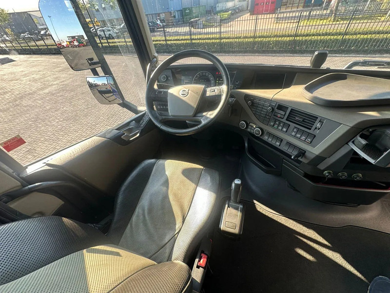 شاحنة كرين Volvo FH 540 8X4 TREKKER / BAKWAGEN MET PALFINGER PK135.002 TEC7 + JIB PJ190 KRAAN / KRAN / CRANE / GRUA: صورة 17 شاحنة كرين Volvo FH 540 8X4 TREKKER / BAKWAGEN MET PALFINGER PK135.002 TEC7 + JIB PJ190 KRAAN / KRAN / CRANE / GRUA: صورة 17