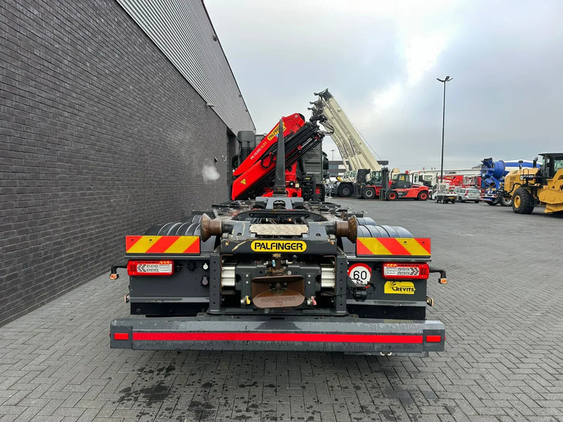 تأجير Volvo FM 460 8X4 PALFINGER + HAAKARMSYTEEM + PALFINGER PK 19.001 SLD 5 KRAAN/KRAN/CRANE/GRUA Volvo FM 460 8X4 PALFINGER + HAAKARMSYTEEM + PALFINGER PK 19.001 SLD 5 KRAAN/KRAN/CRANE/GRUA: صورة 18 تأجير Volvo FM 460 8X4 PALFINGER + HAAKARMSYTEEM + PALFINGER PK 19.001 SLD 5 KRAAN/KRAN/CRANE/GRUA Volvo FM 460 8X4 PALFINGER + HAAKARMSYTEEM + PALFINGER PK 19.001 SLD 5 KRAAN/KRAN/CRANE/GRUA: صورة 18