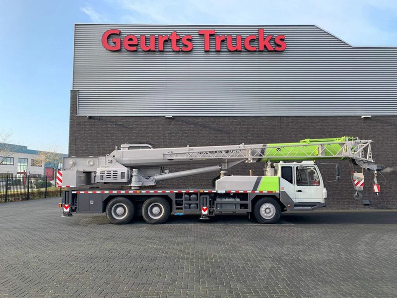 Zoomlion QY25V51.5 25 TONS CRANE/KRAN/GRUA/KRAAN - رافعة لجميع التضاريس: صورة 4 Zoomlion QY25V51.5 25 TONS CRANE/KRAN/GRUA/KRAAN - رافعة لجميع التضاريس: صورة 4