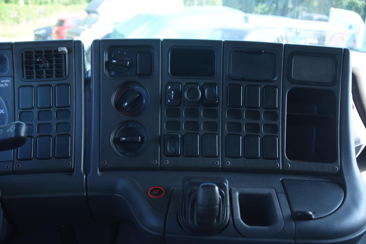 تأجير SCANIA P94     220 SCANIA P94     220: صورة 11