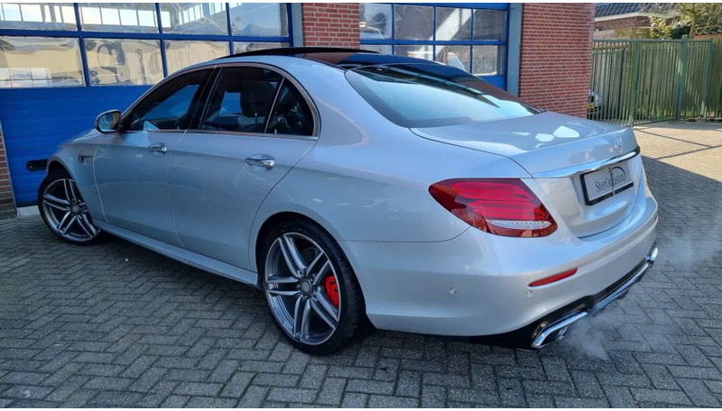 Mercedes-Benz E-Klasse 63 S, 4 Matic AMG..... Premium plus. - سيدان: صورة 4 Mercedes-Benz E-Klasse 63 S, 4 Matic AMG..... Premium plus. - سيدان: صورة 4