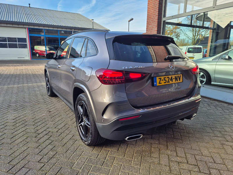 Mercedes-Benz GLA 250 E Hybrid AMG line - سيارة: صورة 4 Mercedes-Benz GLA 250 E Hybrid AMG line - سيارة: صورة 4