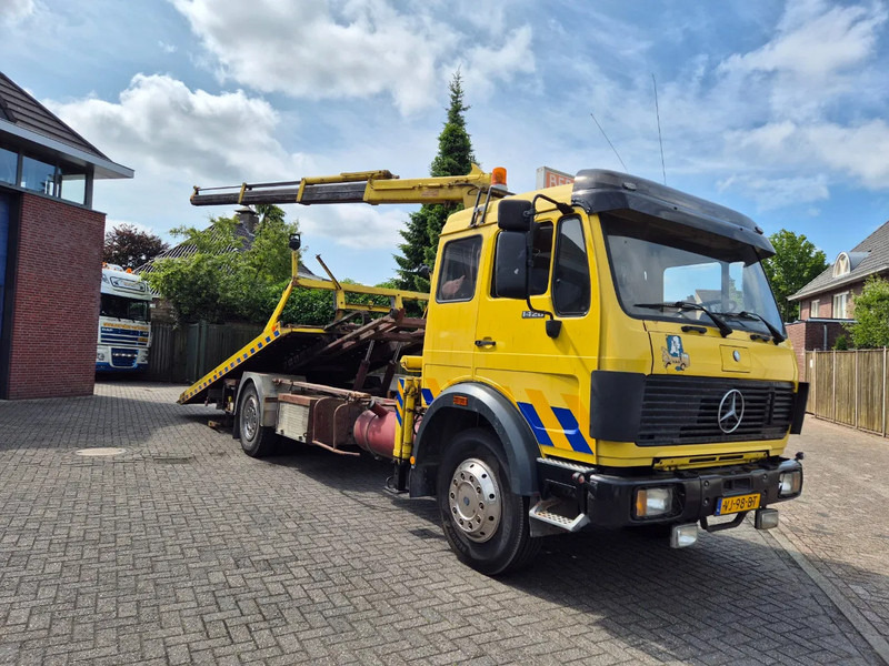 Mercedes-Benz SK 1420 afzetbak.kraan.lier. Bergingswagen - شاحنة سحب: صورة 1 Mercedes-Benz SK 1420 afzetbak.kraan.lier. Bergingswagen - شاحنة سحب: صورة 1