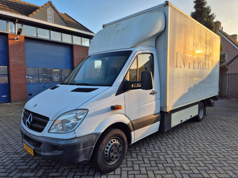 Mercedes-Benz Sprinter 516 cdi met laadklep - شاحنة بصندوق مغلق: صورة 2 Mercedes-Benz Sprinter 516 cdi met laadklep - شاحنة بصندوق مغلق: صورة 2