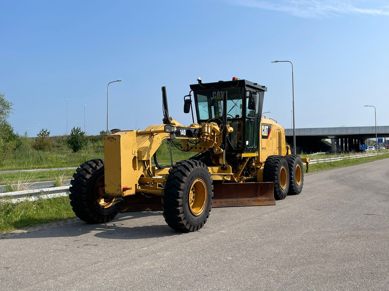 Caterpillar 140GC (140G/140H/140K) - ماكينة تسوية: صورة 2 Caterpillar 140GC (140G/140H/140K) - ماكينة تسوية: صورة 2