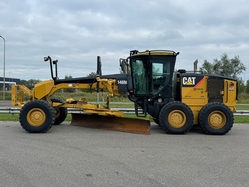 Caterpillar 140M - ماكينة تسوية: صورة 1 Caterpillar 140M - ماكينة تسوية: صورة 1