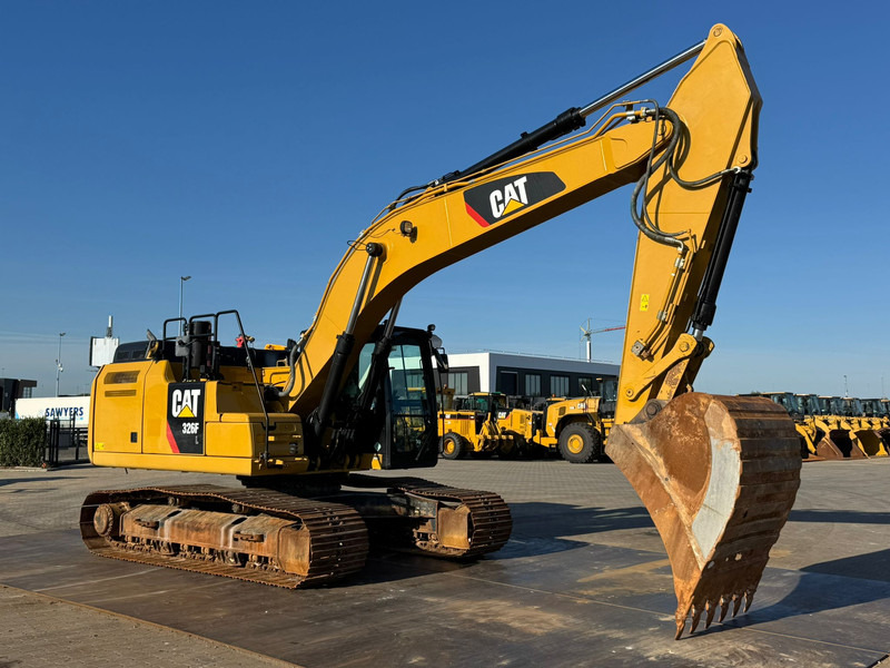 Caterpillar 326FL - حفار زاحف: صورة 5 Caterpillar 326FL - حفار زاحف: صورة 5