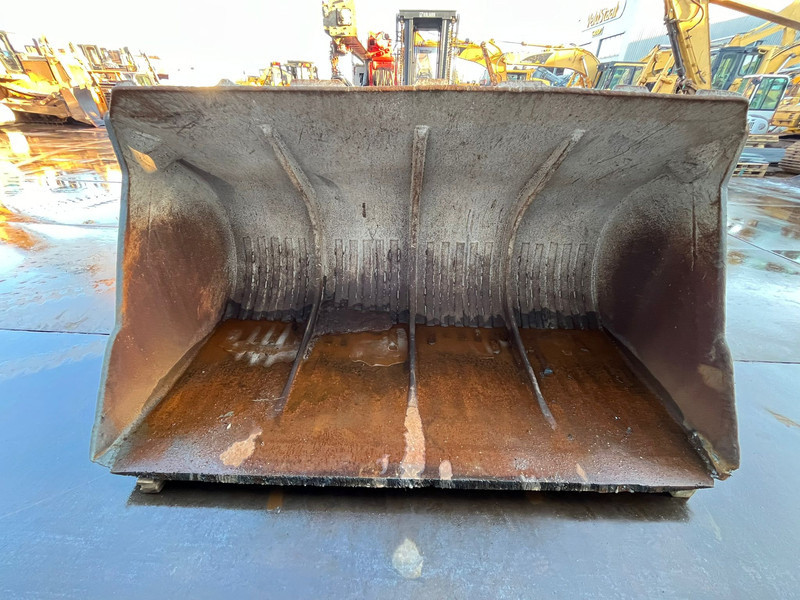 Caterpillar Bucket 950 - بكت: صورة 4 Caterpillar Bucket 950 - بكت: صورة 4