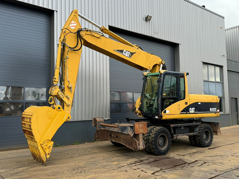 Caterpillar M322C - Hydraulic stabilizers / VA Triple boom / CE-certified, - حفار ذو عجلات: صورة 4 Caterpillar M322C - Hydraulic stabilizers / VA Triple boom / CE-certified, - حفار ذو عجلات: صورة 4