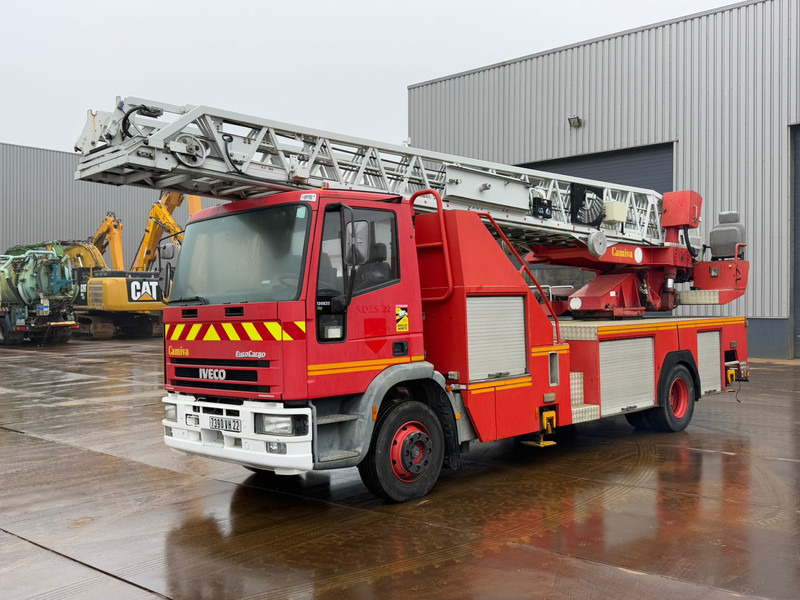 Iveco 130E23 4x2 Firetruck - شاحنة حريق: صورة 1 Iveco 130E23 4x2 Firetruck - شاحنة حريق: صورة 1