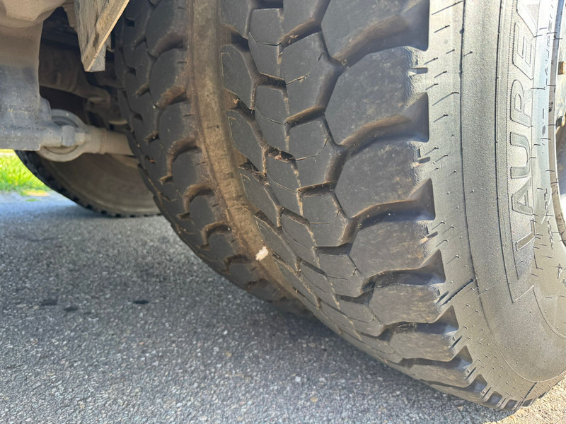 شاحنة, شاحنة كرين Iveco 330 6x4 with Palfinger PK 18500 crane: صورة 16