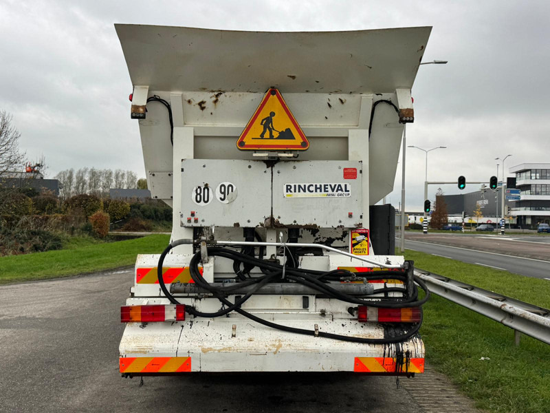MERCEDESBENZ Axor 2533 6x2x4 Rincheval Bitumensprayer / chip spreader - شاحنة: صورة 4 MERCEDESBENZ Axor 2533 6x2x4 Rincheval Bitumensprayer / chip spreader - شاحنة: صورة 4