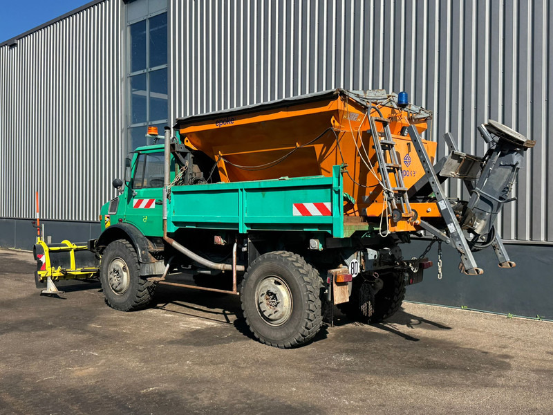 MERCEDESBENZ Unimog U1700 - سياره كنس شوارع: صورة 3 MERCEDESBENZ Unimog U1700 - سياره كنس شوارع: صورة 3