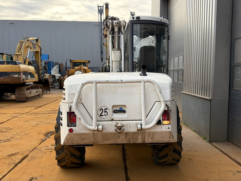 Mecalac 12MTX incl. 5 x bucket - حفار ذو عجلات: صورة 4 Mecalac 12MTX incl. 5 x bucket - حفار ذو عجلات: صورة 4