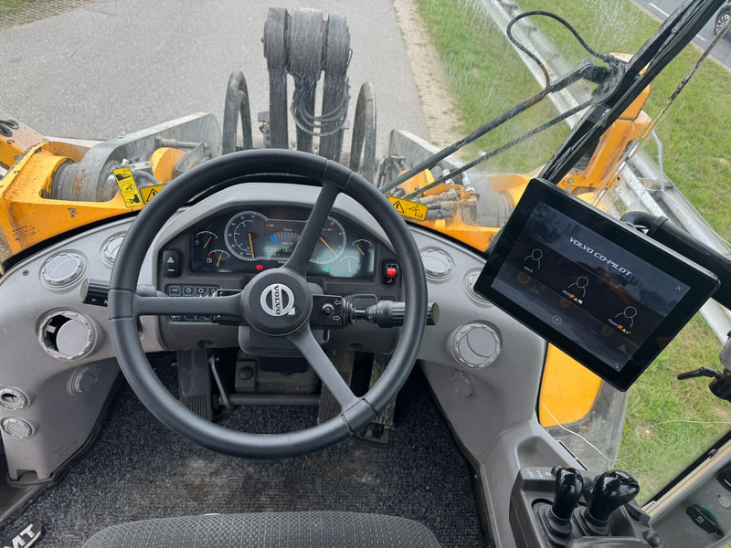 اللودر بعجل Volvo L220H: صورة 12 اللودر بعجل Volvo L220H: صورة 12