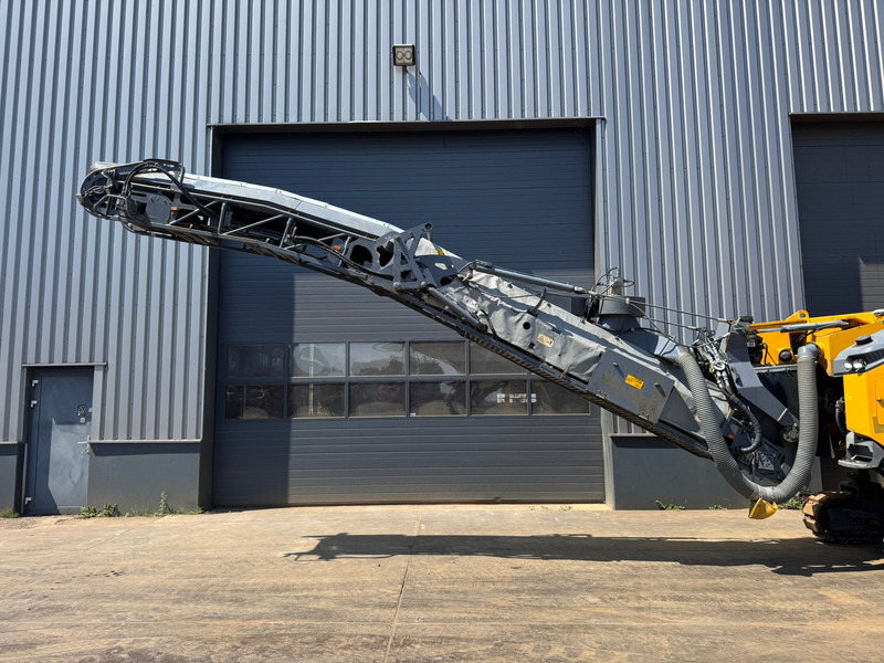 Wirtgen W100CFI - معــدات الاسفلت: صورة 4 Wirtgen W100CFI - معــدات الاسفلت: صورة 4