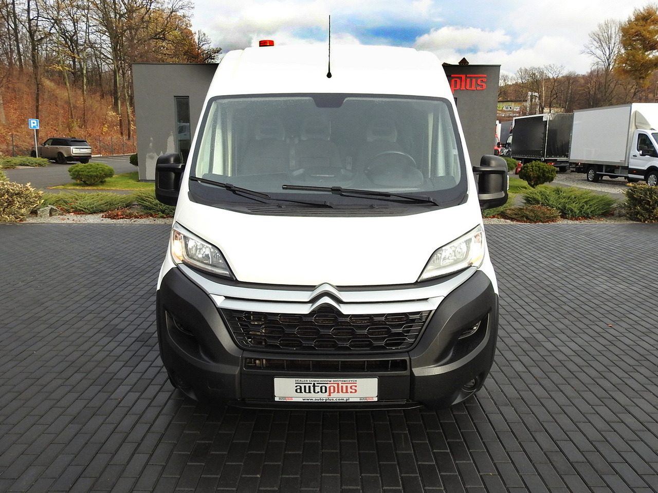CITROEN JUMPER BOX DELIVERY VAN 6 SEATS AIR CONDITIONING 140HP - فان: صورة 5 CITROEN JUMPER BOX DELIVERY VAN 6 SEATS AIR CONDITIONING 140HP - فان: صورة 5
