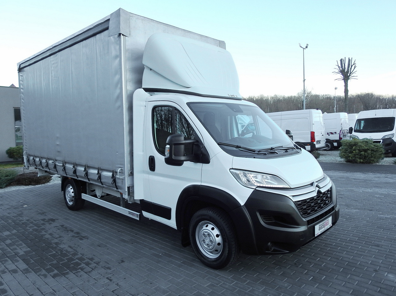 CITROEN JUMPER TARPAULIN 10 PALLETS CRUISE CONTROL AIR CONDITIONING LED LIGHTS PNEUMATICS 165HP - شاحنة مغلقة بستائر جانبية: صورة 4 CITROEN JUMPER TARPAULIN 10 PALLETS CRUISE CONTROL AIR CONDITIONING LED LIGHTS PNEUMATICS 165HP - شاحنة مغلقة بستائر جانبية: صورة 4