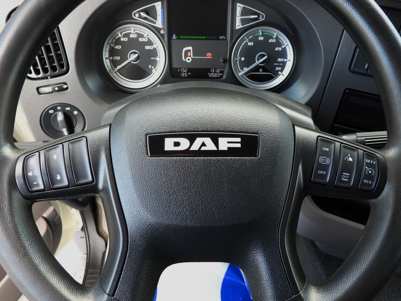 ناقلة حاويات/ شاحنة حاويات DAF LF 230 CONTAINER CARRIER PLATFORM + TRAILER WEBASTO CRUISE CONTROL LED LIGHTS PNEUMATICS AUTOMATIC TRANSMISSION  TWIN WHEELS AIR CONDITIONING  230HP: صورة 49